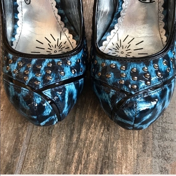 Naughty Monkey electric blue studded leopard print heels size 7 - Picture 3 of 8